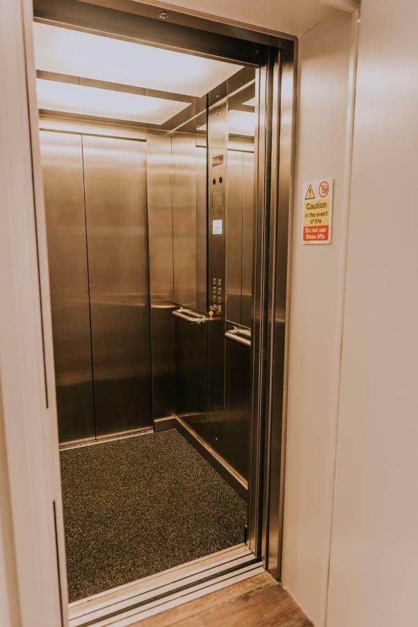 Cavendish House With Secure, Allocated Parking, 2 Mins Walk From Windsor Castle Ngoại thất bức ảnh
